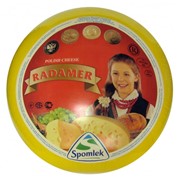 Сыр Радамер, 45% | «Радамер» копчёный имеет утончённый ореховый вкус, с характерным для сыров долгой выдержки сладковатым привкусом | Сыр Радамер 45% Польша | Эдем и К