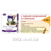 Каша овсяная с черной смородиной и сливками фото