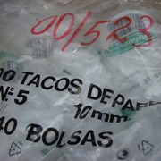 Дюбель универсальный Tacos de pare фотография