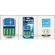 Зарядное устройство Varta LCD Charger 57070 + 4хАА 2500mAh