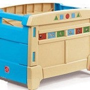 Детский ящик на колесах для игрушек фотография