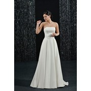 Свадебное платье в пол молочного цвета Valeriya от бренда Lusso фото