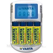 Зарядное устройство VARTA Power LCD Plug Charger 4xAA 2100 & USB NEW фото