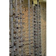 Очковых оправ (более 700 моделей), солнцезащитных очков. фотография