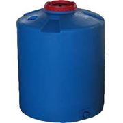 Емкость пластиковая цилиндрической формы на 700 литров