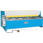 Лиcтoвыe нoжницы c элeктpoприводом KMT 2550x4 NC фото