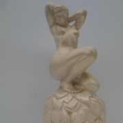 Статуэтка Афродита на пляже, цвет молочный, светлый, вага 2 кг, для декораций