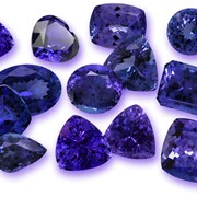 Танзанит - редчайший драгоценный камень, обладающий уникальной красотой. Камни драгоценные фото