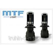 Ксеноновая лампа MTF Light с колбой Philips H4 фотография