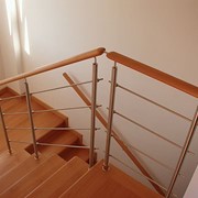 Поручни для лестниц. Поручни для лестниц деревянные фото