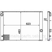 Радиатор на BMW5 (E60 - E61) - 523i - 525i - 525xi - 530i - 530xi фотография