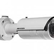 IP камера HikVision DS-2CD2622FWD-IS (Уличная, 2 МП(1920×1080), 2.8мм-12мм, ИК-30 м, 25 кадр/с, IP67, PoE) фотография