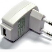 Универсальное сетевое зарядное устройство USB фотография