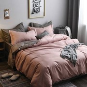 Семейный комплект постельного белья из поплина на резинке “Mency house“ Темно-розовый в клетку и фото