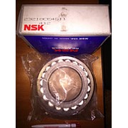 Подшипник роликовый, двухрядный, самоустанавливающийся NSK 23218CE4S11 фотография