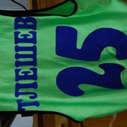 Нанесение фамилий,номеров,логотипа на спортивную экипировку фото