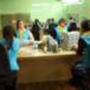 Ручная упаковка писем, буклетов фото