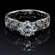 Серебряное кольцо с бриллиантом фото
