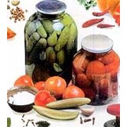 Фрукты и овощи консервированные фотография