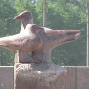 Создание парковой скульптуры. фото