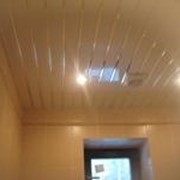 Алюминиевый реечный подвесной потолок «Бард»