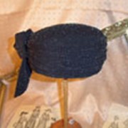 Шляпка из ткани Бонду фото