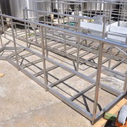 Площадка и лестница обслуживания из нержавеющей стали AISI 304 фото