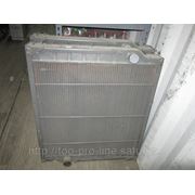 Радиатор охлаждения на Howo. фотография