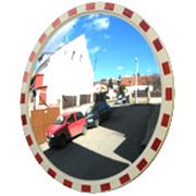 Зеркало дорожное со световозвращающей окантовкой фотография