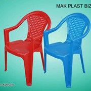 Стул-кресло пластмассовый фотография