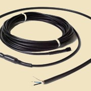 Двухжильный нагревательный кабель Deviflex™ DTCE для защиты крыш от сосулек