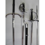 Оружие для артистического фехтования. фото