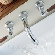 Смеситель для ванны с термостатом с деревяными ручками фото