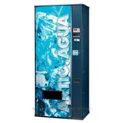 Автомат по продаже прохладительных напитков в банках и бутылках Artic Agua