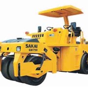 Пневмоколесный виброкаток GW 750 Sakai фото