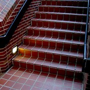 Облицовка лестниц керамогранитом фото