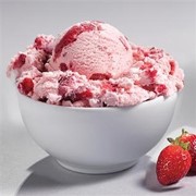 Сухие смеси для мягкого мороженого, клубничное мороженое фото