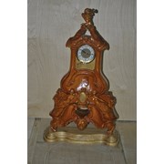 Часы деревянные резные фотография