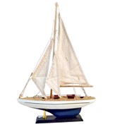 Модель яхты со светлыми парусами (43 х 30 х 6 см) фото