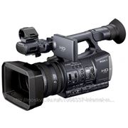 Видеокамера Sony HDR-AX2000E фото