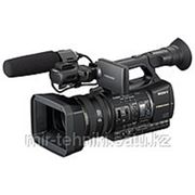 Видео камера SONY HXR-NX5E фото