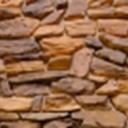 Камень искуственный Сколотый каскад обыкновенный фото