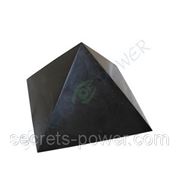Шунгитовая пирамида 4см фото