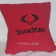 Подушка Ssang Yong красная фотография