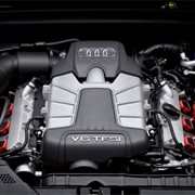 Двигатель дизельный Audi S5 фотография