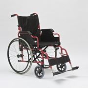 Кресло-коляска для инвалидов FS909A фото