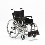 Облегченное кресло-коляска с электроприводом для инвалидов FS108LA фотография