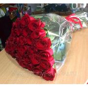 Букет из 35 красных роз - премиум “С Днем рождения!“ фото