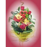 Букет из красных роз, орхидей фото