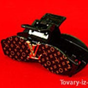 Заколка для волос LV фото